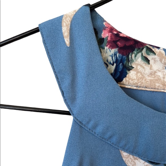 ALTAR’D STATE BLUE PRINT, HIGH NECK, TWO-LAYER FLOWY SLEEVELESS JUMPSUIT, SIZE S - Picture 6 of 7